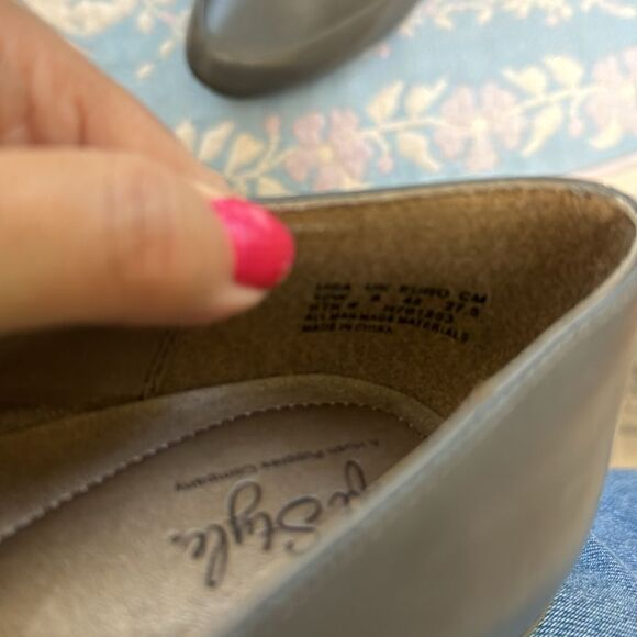 Hush Puppies Sz 10 Soft Delight Style Grey Patent Trim Maryjane Pumps - Picture 9 of 9